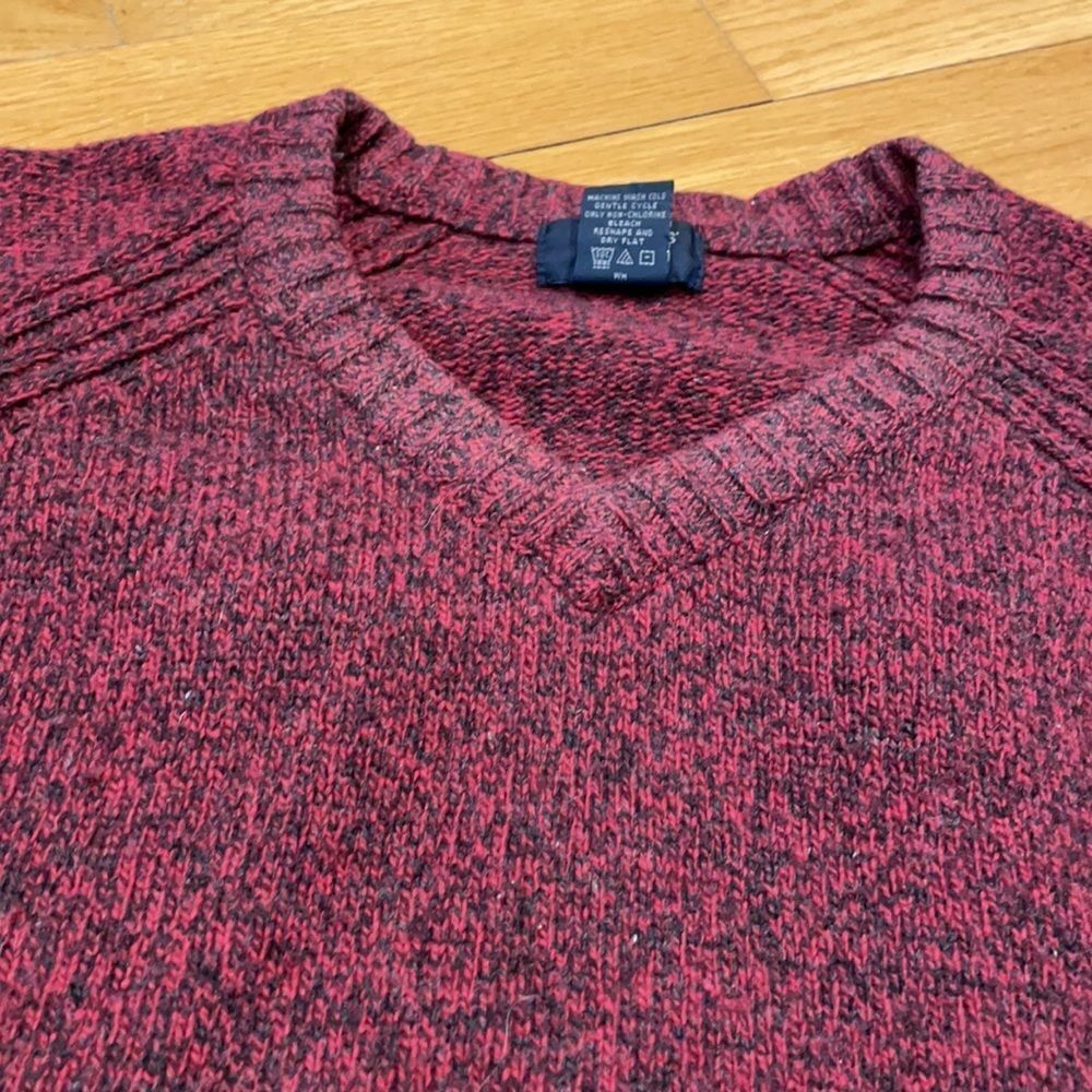 DOCKERS 21. XL men’s sweater. Some fading around the collar as pictured - Picture 3 of 7